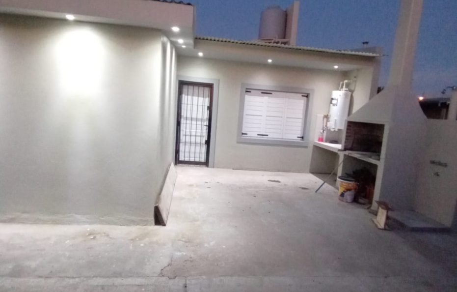 Tu Casa en Mar del Plata: Quincho, Parrilla y a Media Cuadra del Mar
