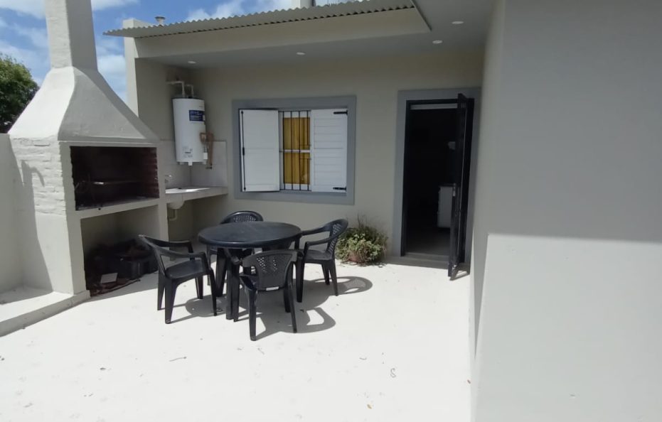 Tu Casa en Mar del Plata: Quincho, Parrilla y a Media Cuadra del Mar